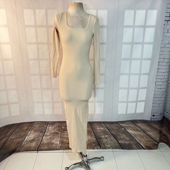 Fashion Nova Cream Long Sleeve Ribbed Bodycon Maxi Dress Size Medium - Picture 1 of 11